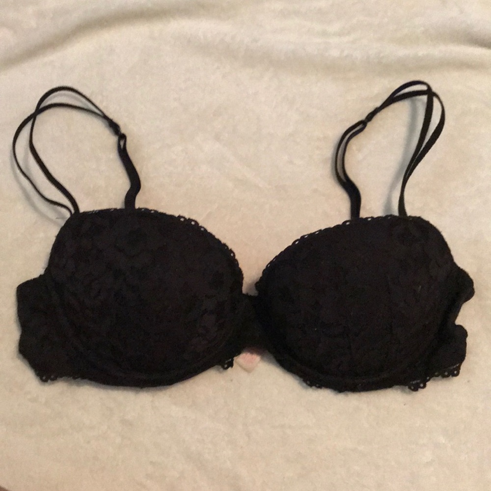 Lace VS Pink bra